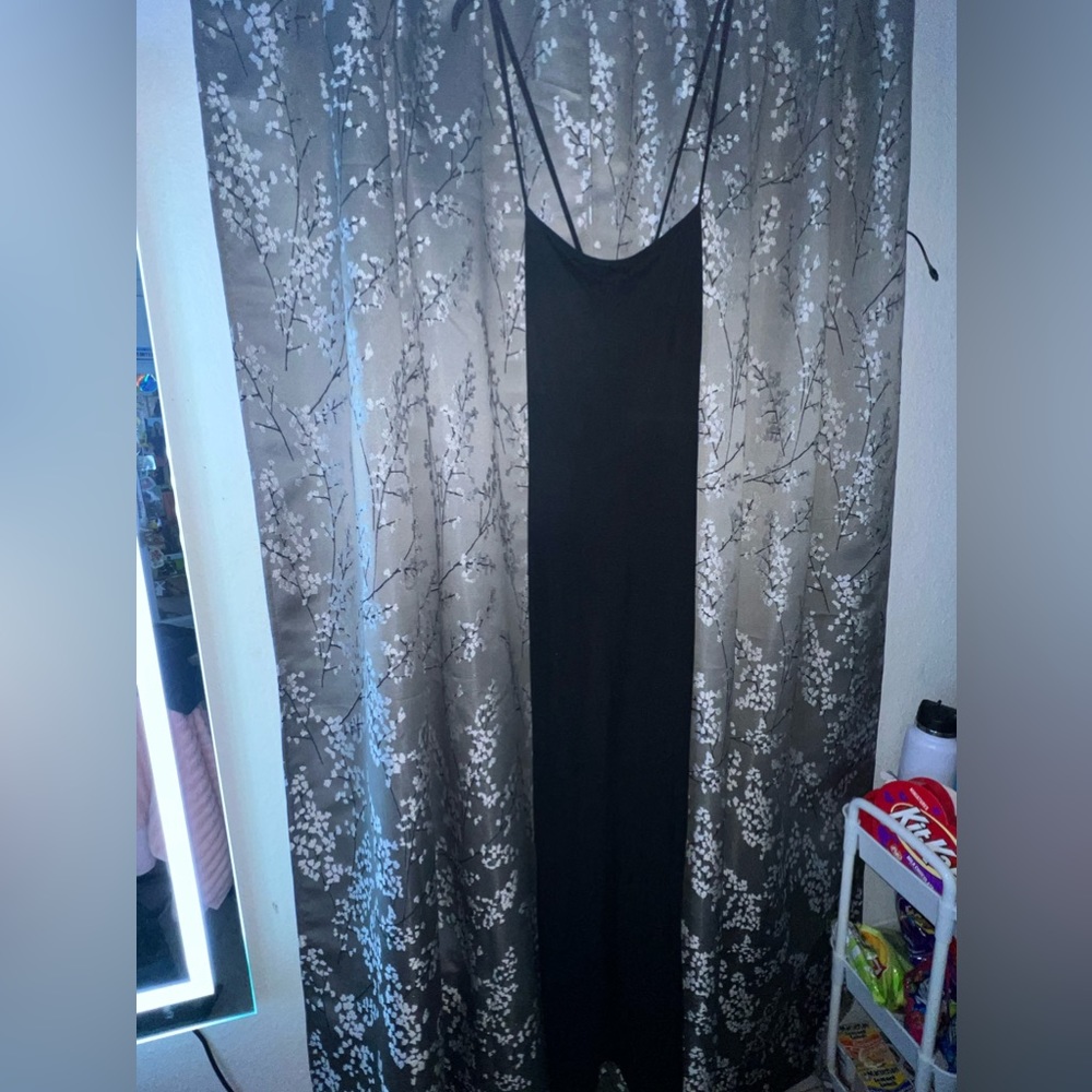 Long black dress
